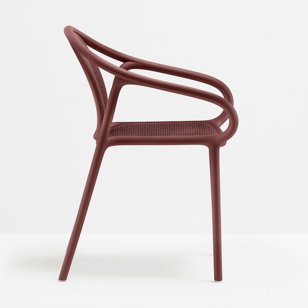На фото: Крісло для тераси Remind 3735 Rosso (3735ro), Пластикові крісла Pedrali, каталог, ціна